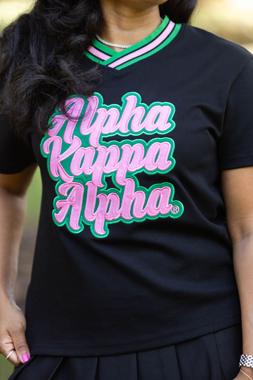 BLACK ALPHA KAPPA ALPHA® VARSITY PATCH TEE